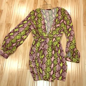 Low cut snake skin shirt dress